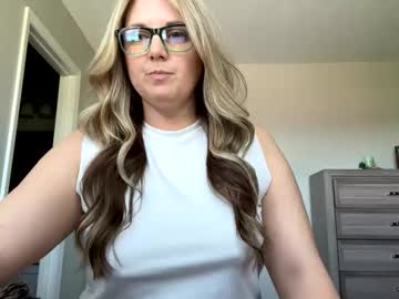 couple Live Naked Cam Girls with juicypeach36