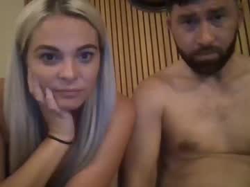couple Live Naked Cam Girls with riskni