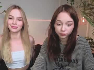 couple Live Naked Cam Girls with dontoke_